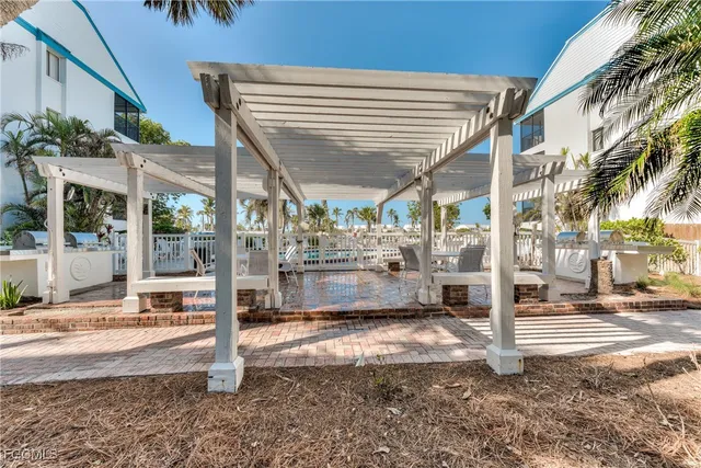 $599,999 | 3233 Tennis Villas, Captiva, FL 33924