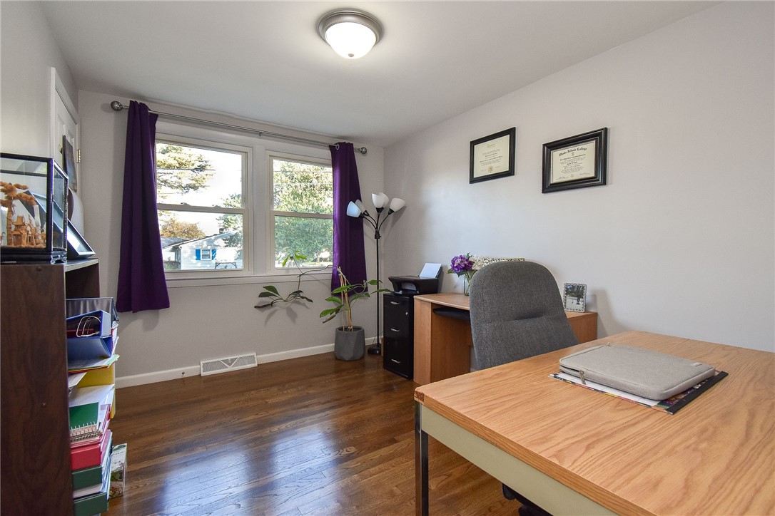 27 Lydia Road Coventry, RI 02816 - Photo 15 of 31