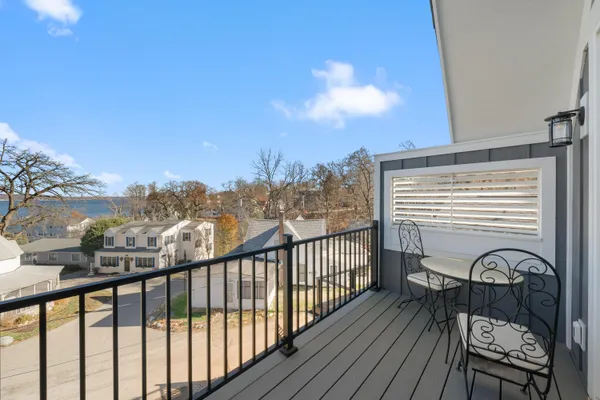 $2,375,000 | 422 South Lake Shore Drive, Fontana, WI 53125