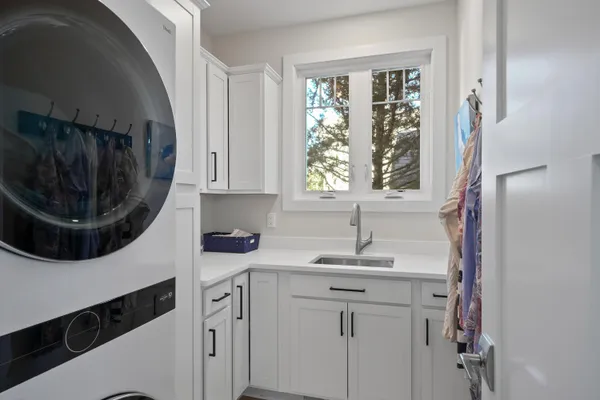 $2,375,000 | 422 South Lake Shore Drive, Fontana, WI 53125