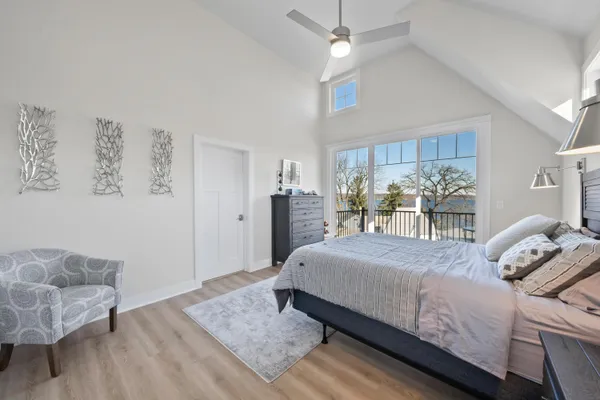 $2,375,000 | 422 South Lake Shore Drive, Fontana, WI 53125