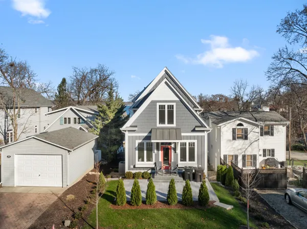 $2,375,000 | 422 South Lake Shore Drive, Fontana, WI 53125