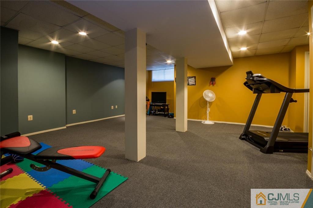 170 Salem Road North Brunswick, NJ 08902 - Photo 22 of 25 a room with gym equipment