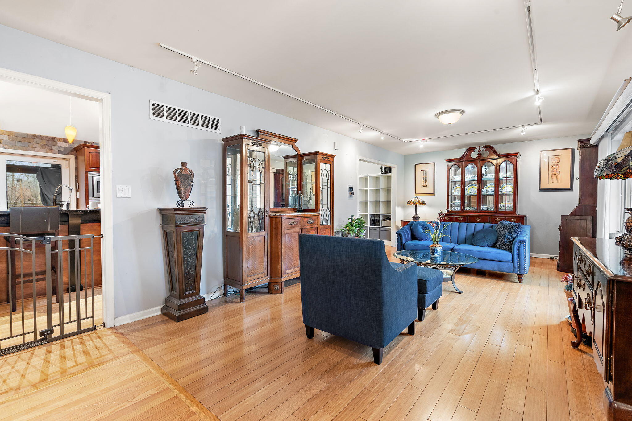 733 South Indiana Avenue Griffith, IN 46319 - Photo 5 of 48 a view of a livingroom with furniture and a flat screen tv