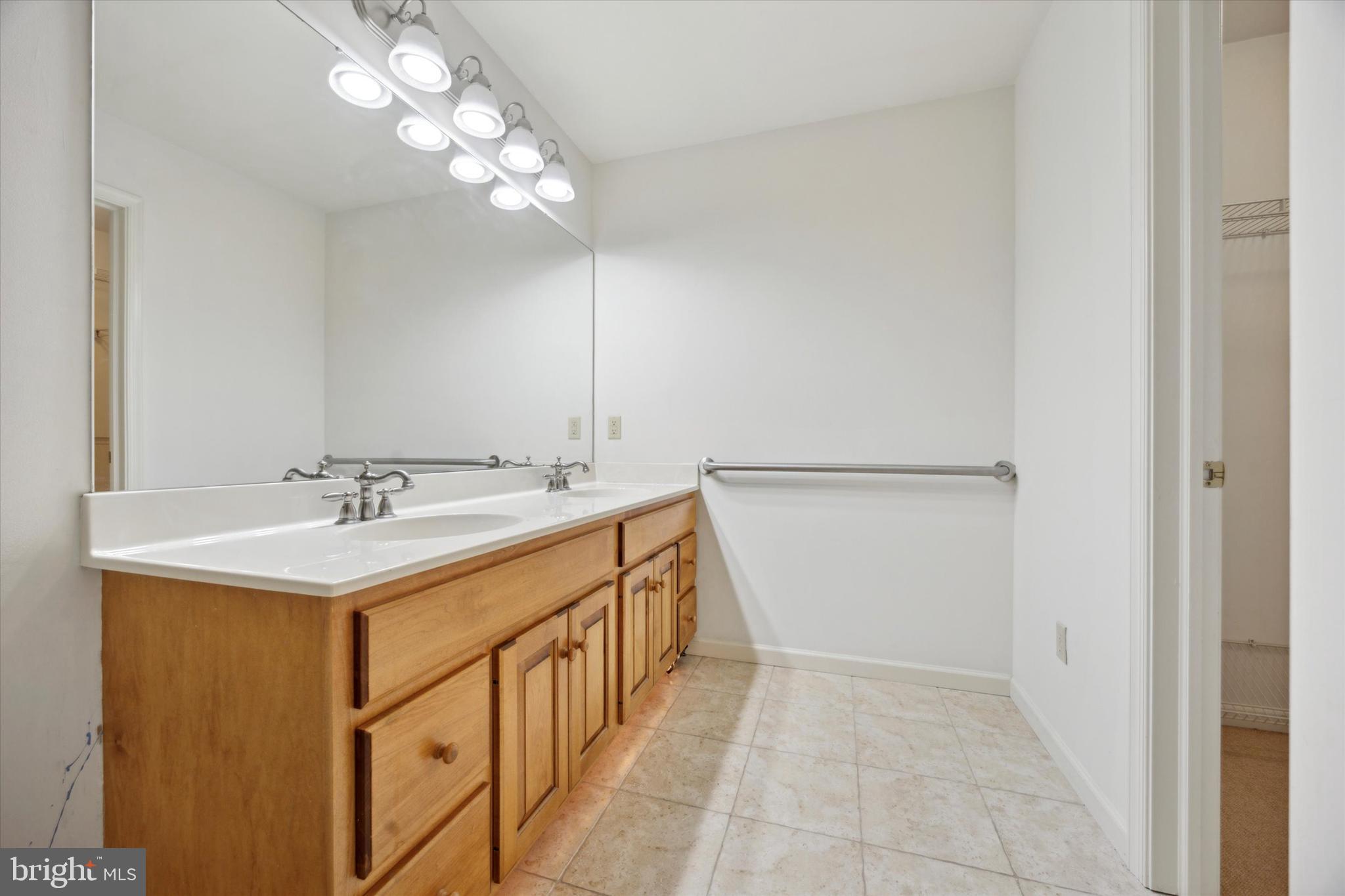 100 Dengler Drive Elverson, PA 19520 - Photo 14 of 39 First Floor En-Suite Bathroom