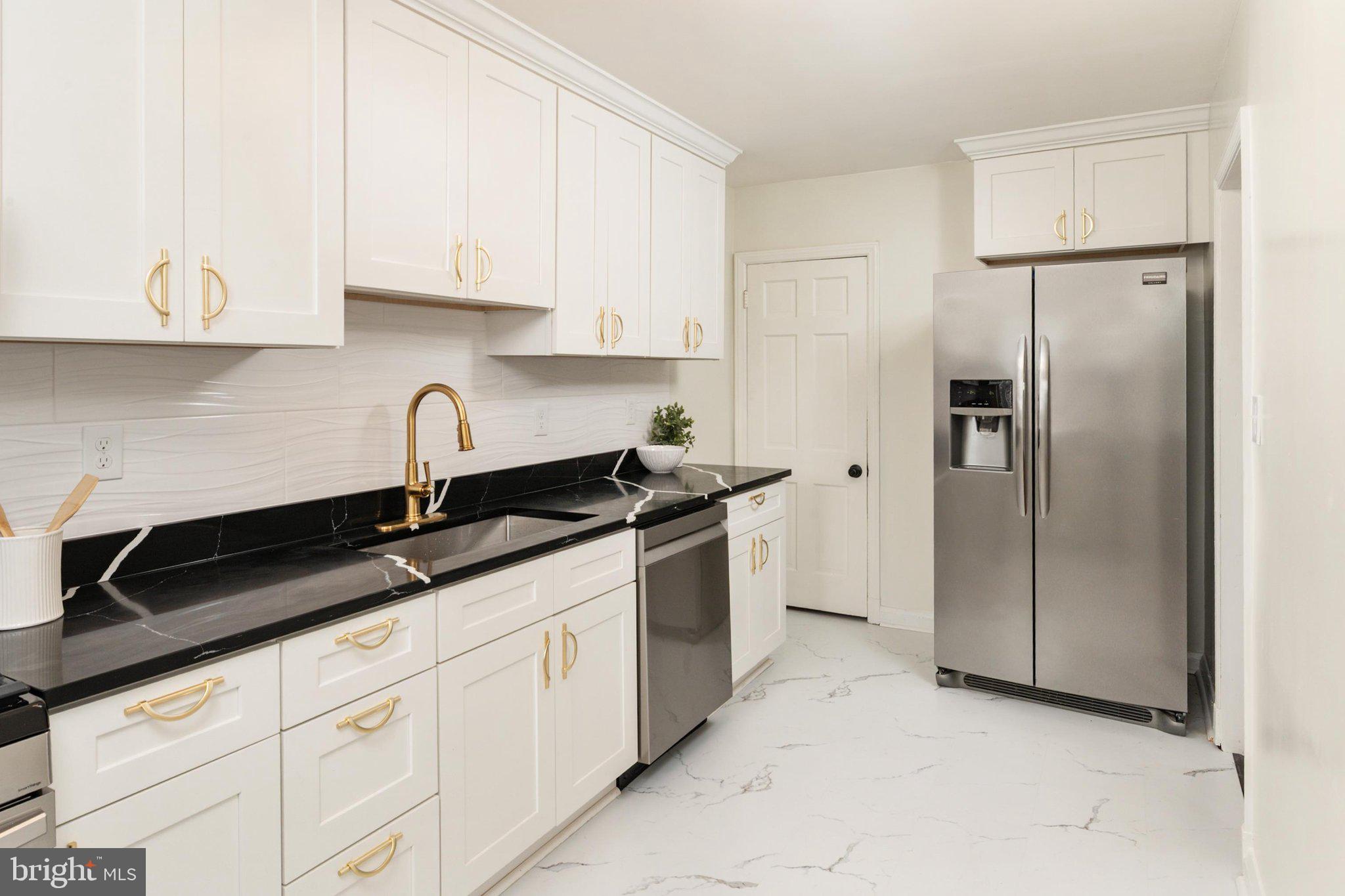 1521 Kennewick Road Baltimore, MD 21218 - Photo 6 of 31