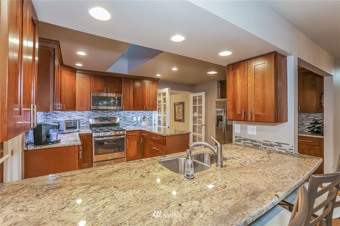 24114 47th Avenue Southeast Bothell, WA 98021 - Photo 8 of 25