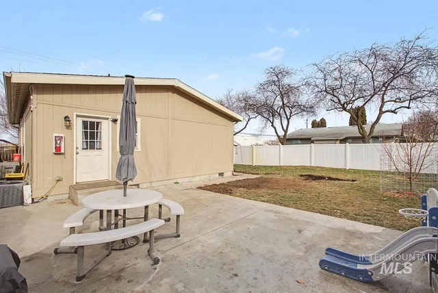 $314,900 | 1224 1/2 Burrell Avenue, Lewiston, ID 83501