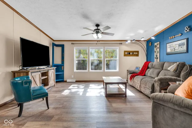 $228,000 | 4391 Highway 340, Brazil, IN 47834