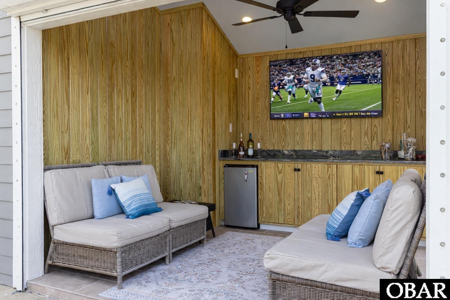 1044 Martins Point Road, Unit 11 Kitty Hawk, NC 27949 - Photo 40 of 50 Lounge in or Out of the Sun!