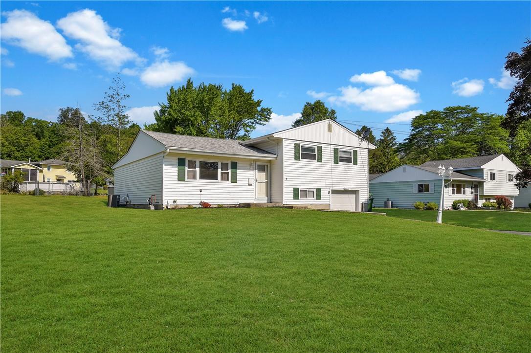 11 Thomas Jefferson Place Middletown, NY 10940 - Photo 1 of 1 Front View