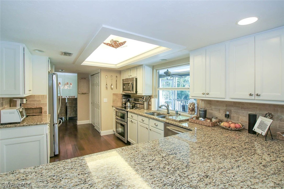 1271 Sand Castle Road Sanibel, FL 33957 - Photo 11 of 35 Gallery Image 11