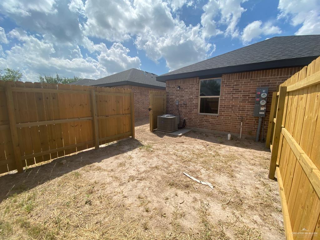 1105 West Kennedy Street, Unit 19 Pharr, TX 78577 - Photo 2 of 11