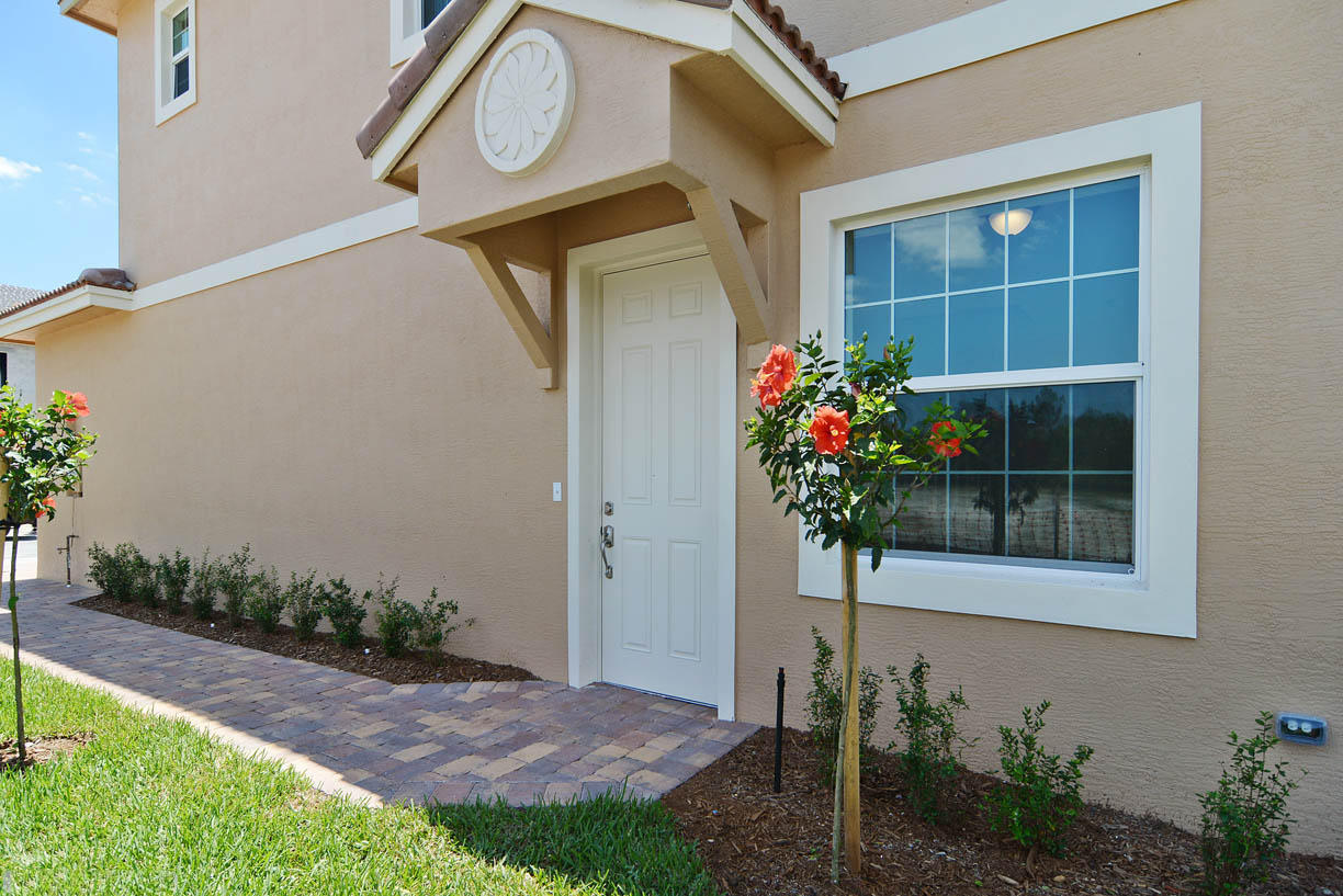 647 Southwest Glen Crest Way Stuart, FL 34997 - Photo 1 of 20 647SWGlenCrestWay_print_57