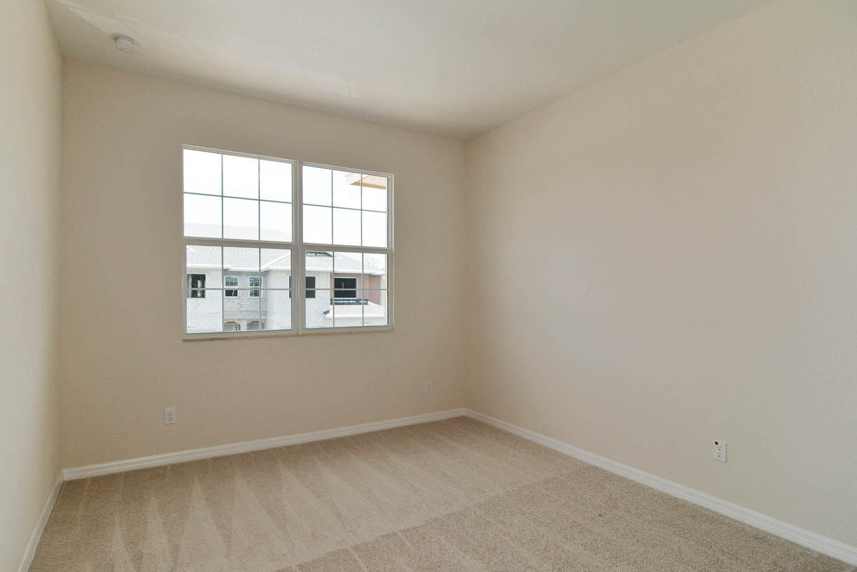 647 Southwest Glen Crest Way Stuart, FL 34997 - Photo 11 of 20 647SWGlenCrestWay_print_154