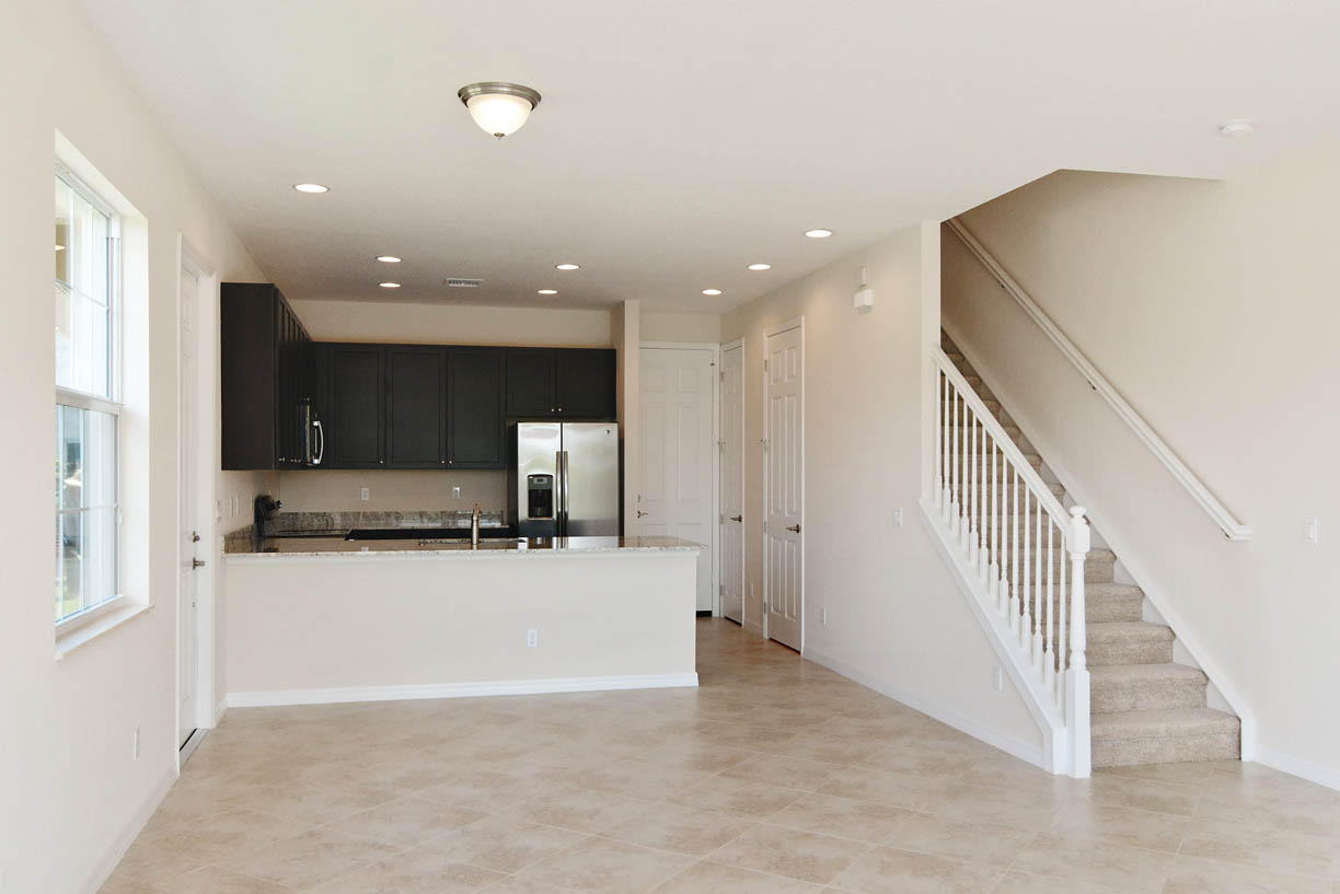 647 Southwest Glen Crest Way Stuart, FL 34997 - Photo 4 of 20 647SWGlenCrestWay_print_92