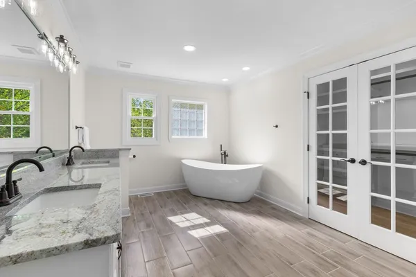 $830,000 | 754 Veterans Parkway, Murfreesboro, TN 37128