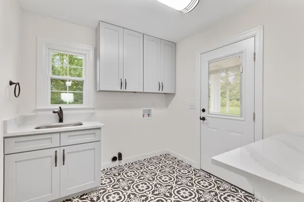 $830,000 | 754 Veterans Parkway, Murfreesboro, TN 37128