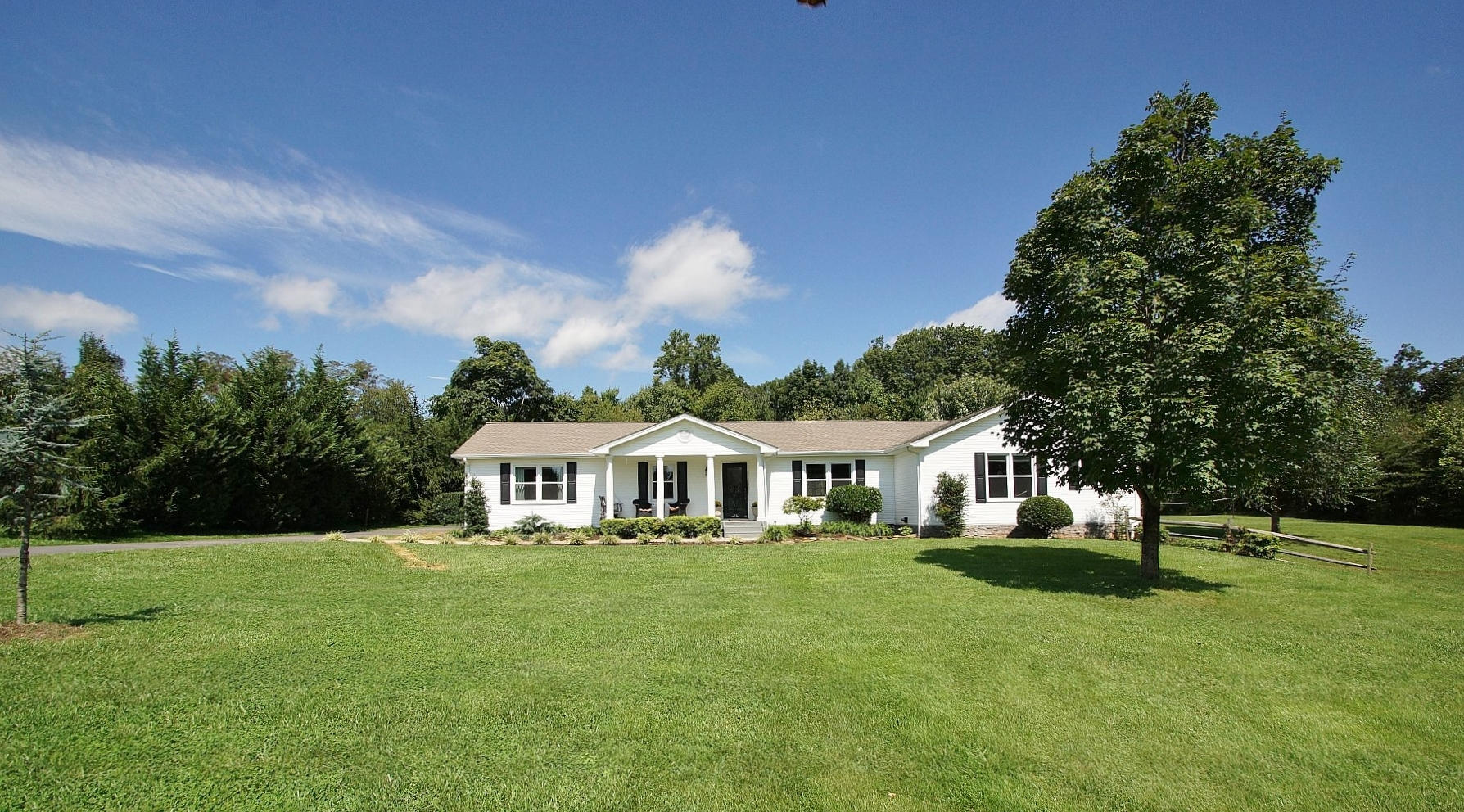 29 Oldfield Road Moneta, VA 24121 - Photo 4 of 75 DSC08634