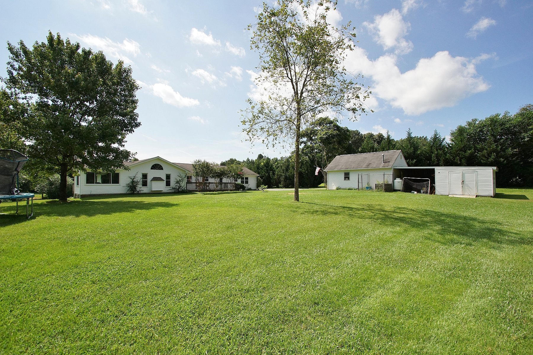 29 Oldfield Road Moneta, VA 24121 - Photo 70 of 75 DSC08665