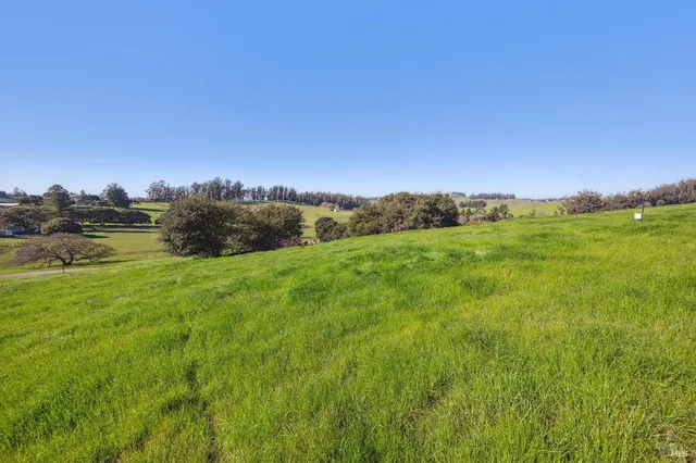 $645,000 | 21 Valen Way, Petaluma, CA 94952
