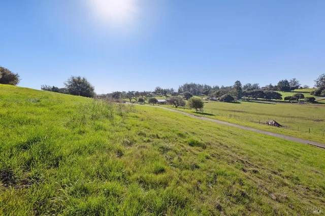 $645,000 | 21 Valen Way, Petaluma, CA 94952