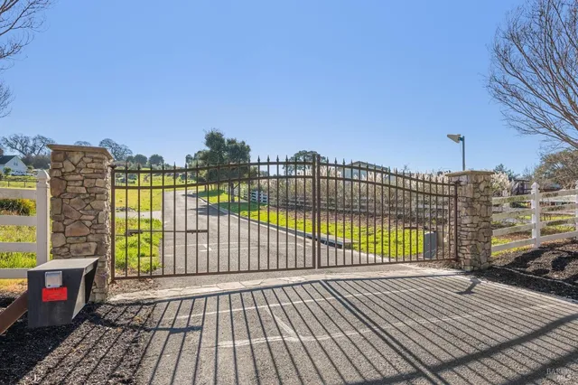 $645,000 | 21 Valen Way, Petaluma, CA 94952
