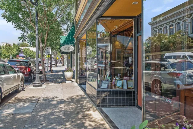 $645,000 | 21 Valen Way, Petaluma, CA 94952