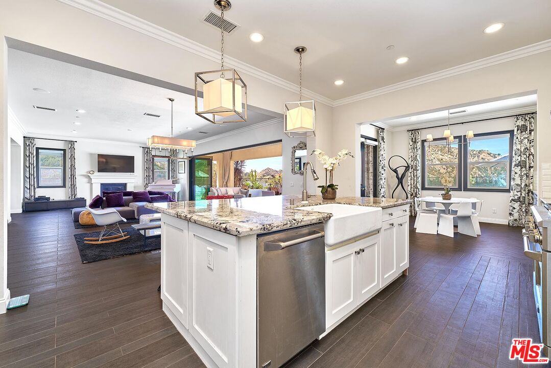 24950 Old Stone Way Stevenson Ranch, CA 91381 - Photo 31 of 59