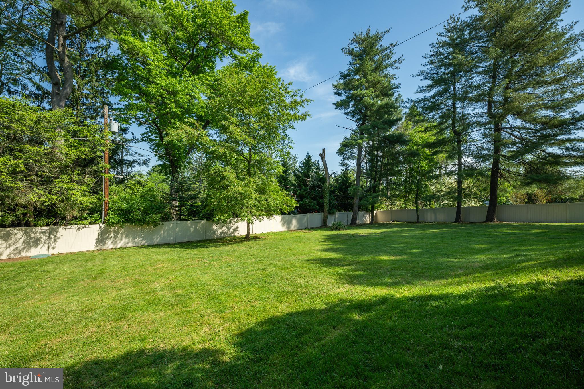 6113 West Mill Road Flourtown, PA 19031 - Photo 9 of 17