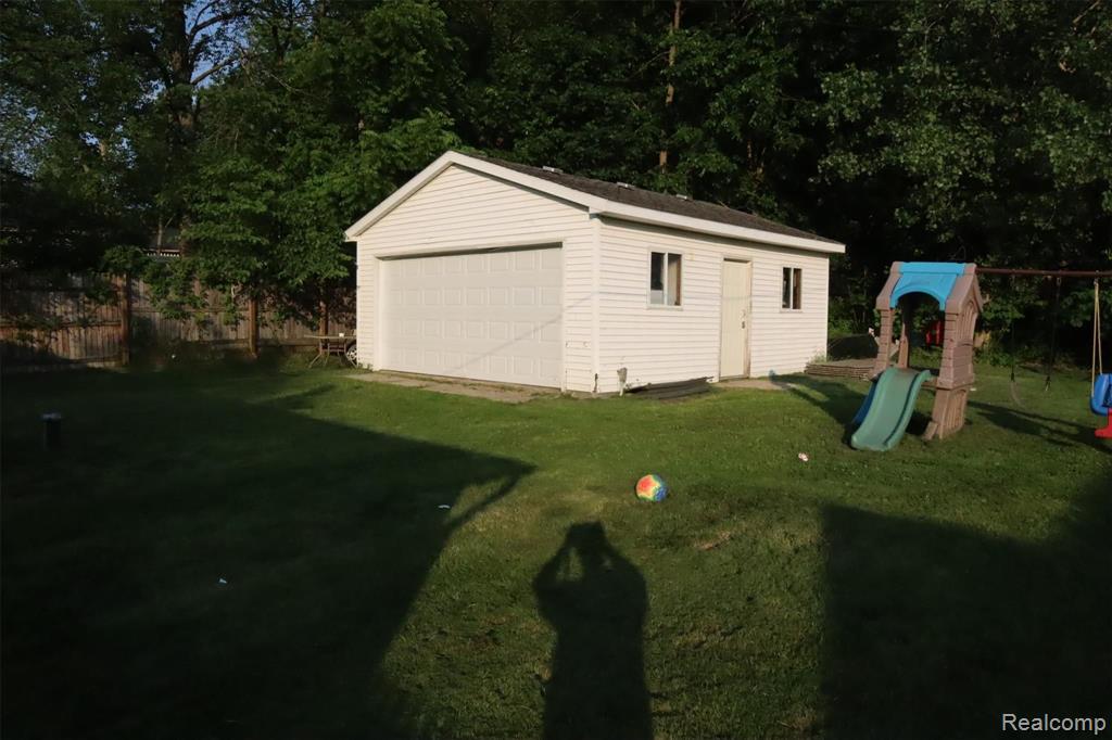 4217 West Allen Road Howell, MI 48855 - Photo 15 of 41