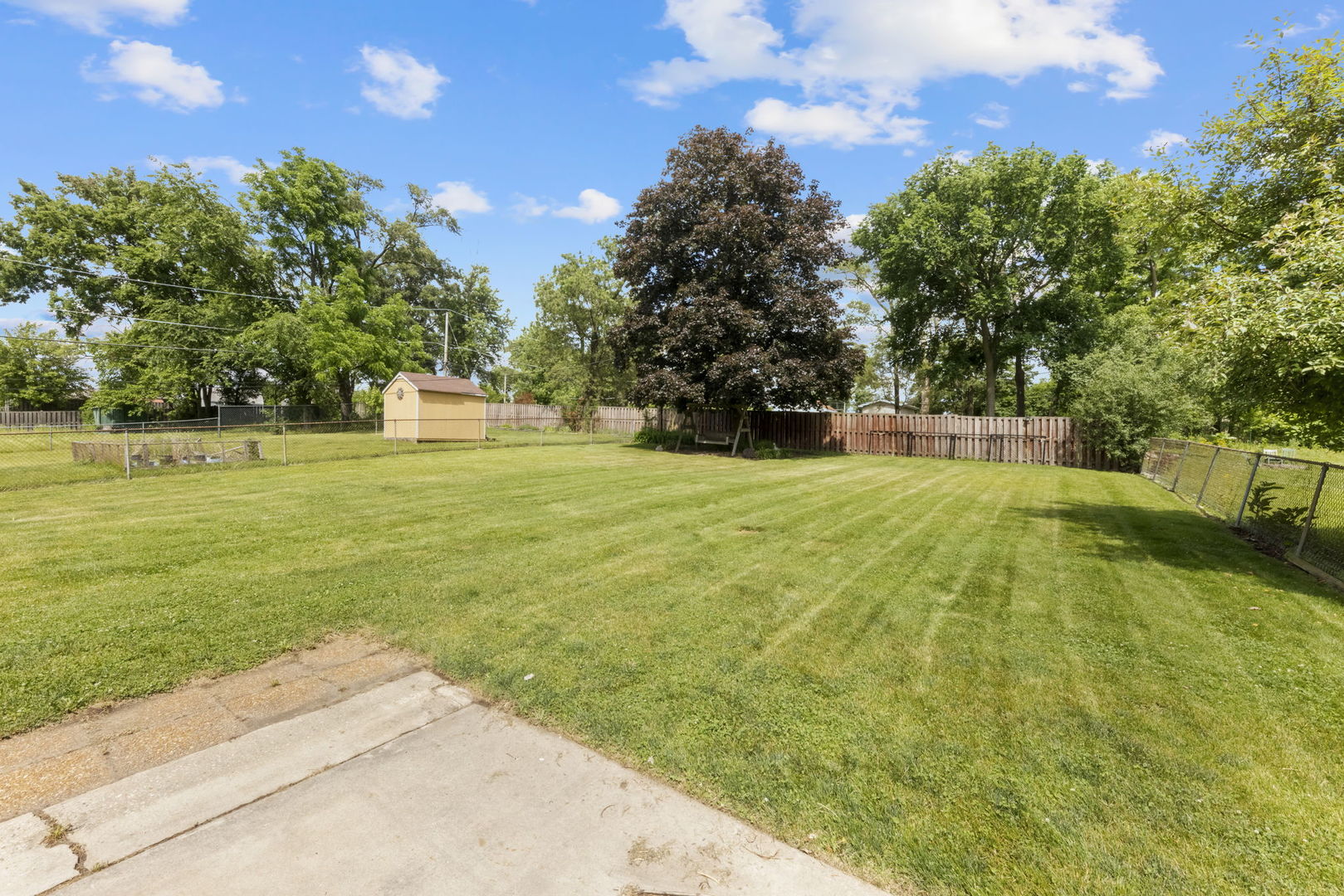 679 North West Road Lombard, IL 60148 - Photo 21 of 33