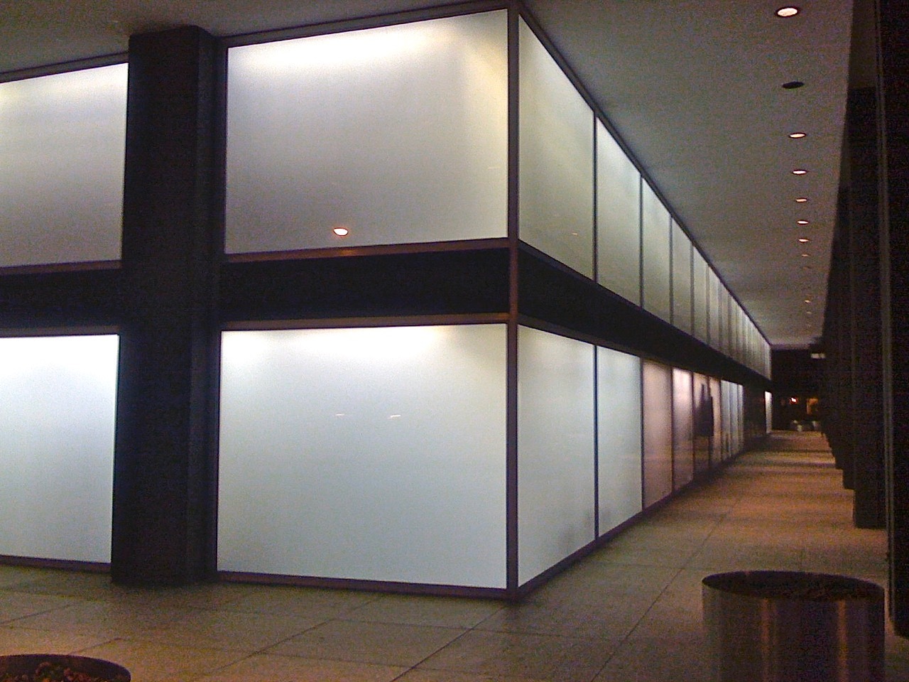 900 North Lake Shore Drive, Unit 1211 Chicago, IL 60611 - Photo 27 of 37 a view of entryway