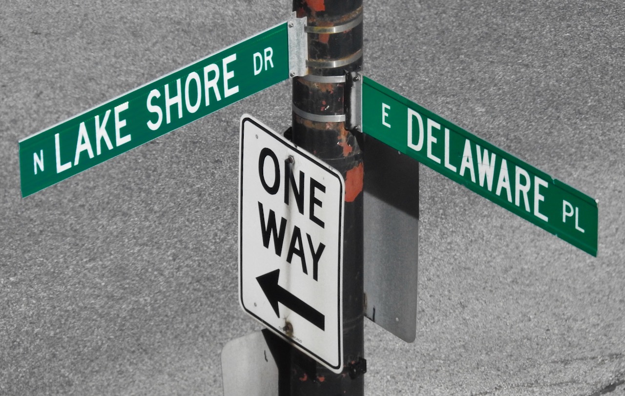 900 North Lake Shore Drive, Unit 1211 Chicago, IL 60611 - Photo 30 of 37 a street sign on a street