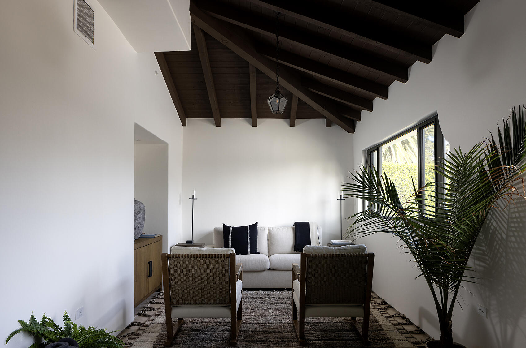 107 Olive Mill Road Montecito, CA 93108 - Photo 15 of 27 Sun Room