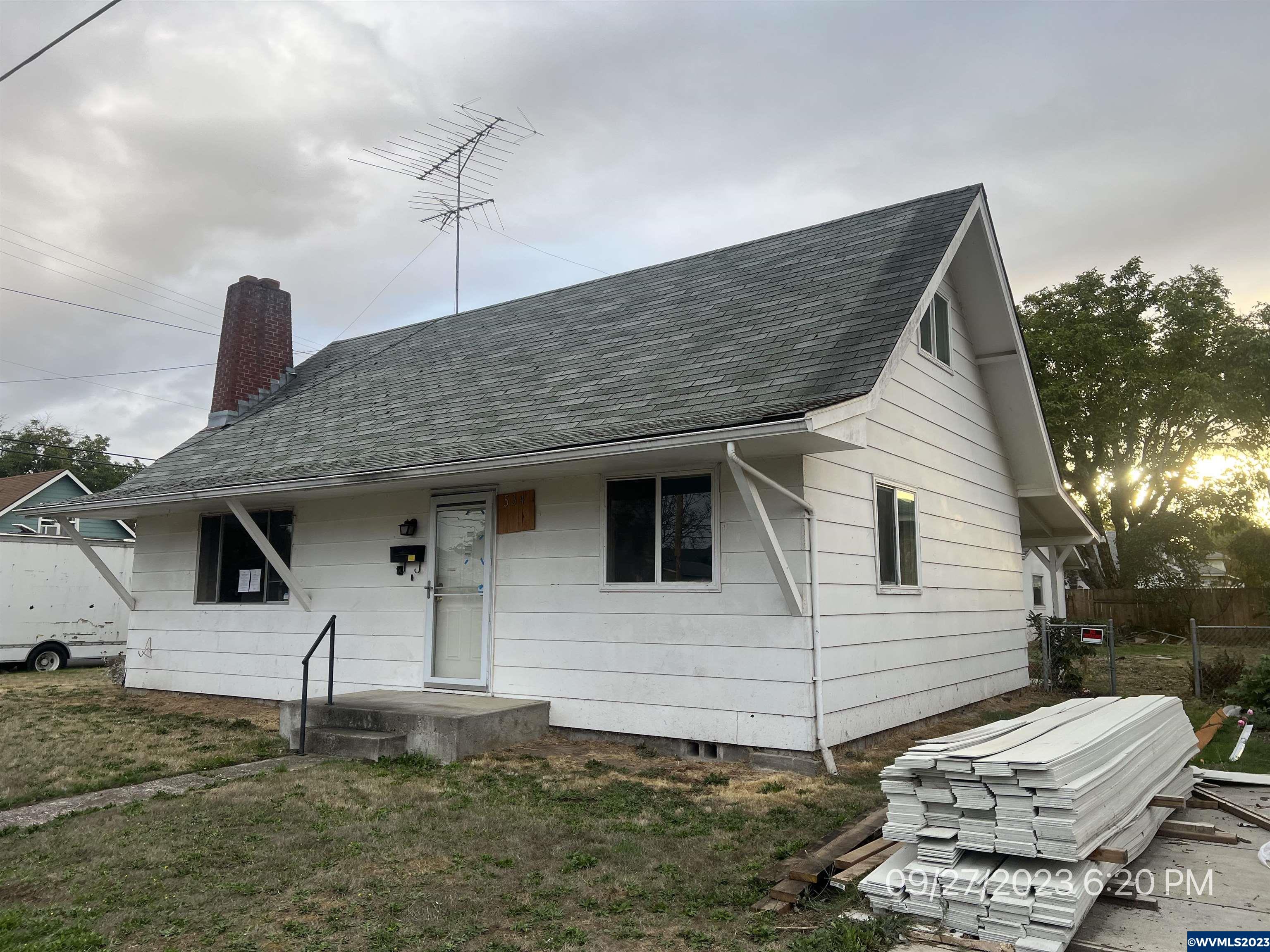 534 Southeast Chicago Street Albany, OR 97321 - Photo 2 of 30