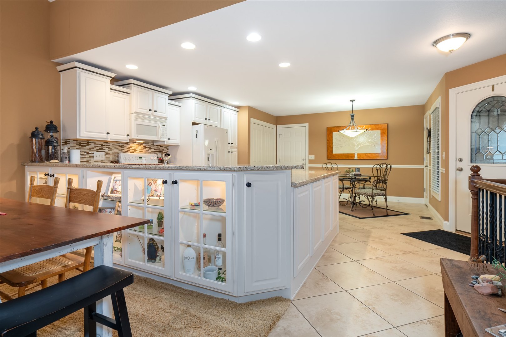 1713 Dunraven Road Bloomington, IL 61704 - Photo 12 of 49 Gallery Image 12