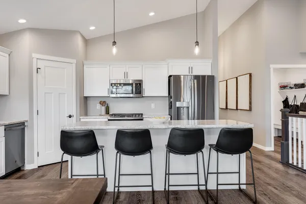 $525,000 | 1605 Waxwing Street, Holmen, WI 54636