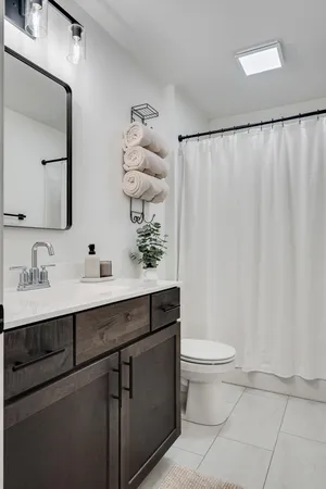 $525,000 | 1605 Waxwing Street, Holmen, WI 54636