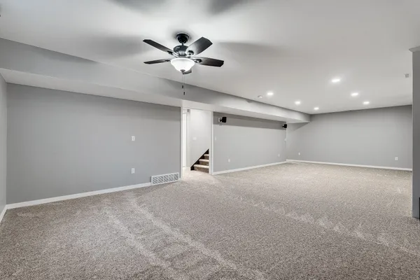 $525,000 | 1605 Waxwing Street, Holmen, WI 54636