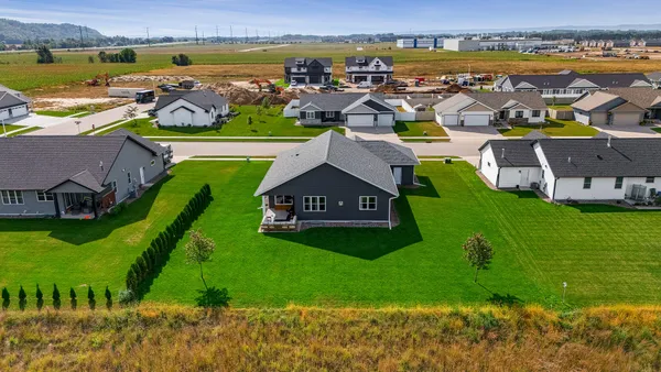 $525,000 | 1605 Waxwing Street, Holmen, WI 54636