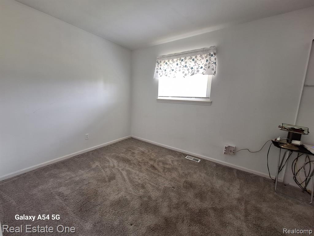 32073 Bruce Street Romulus, MI 48174 - Photo 11 of 42 Gallery Image 11