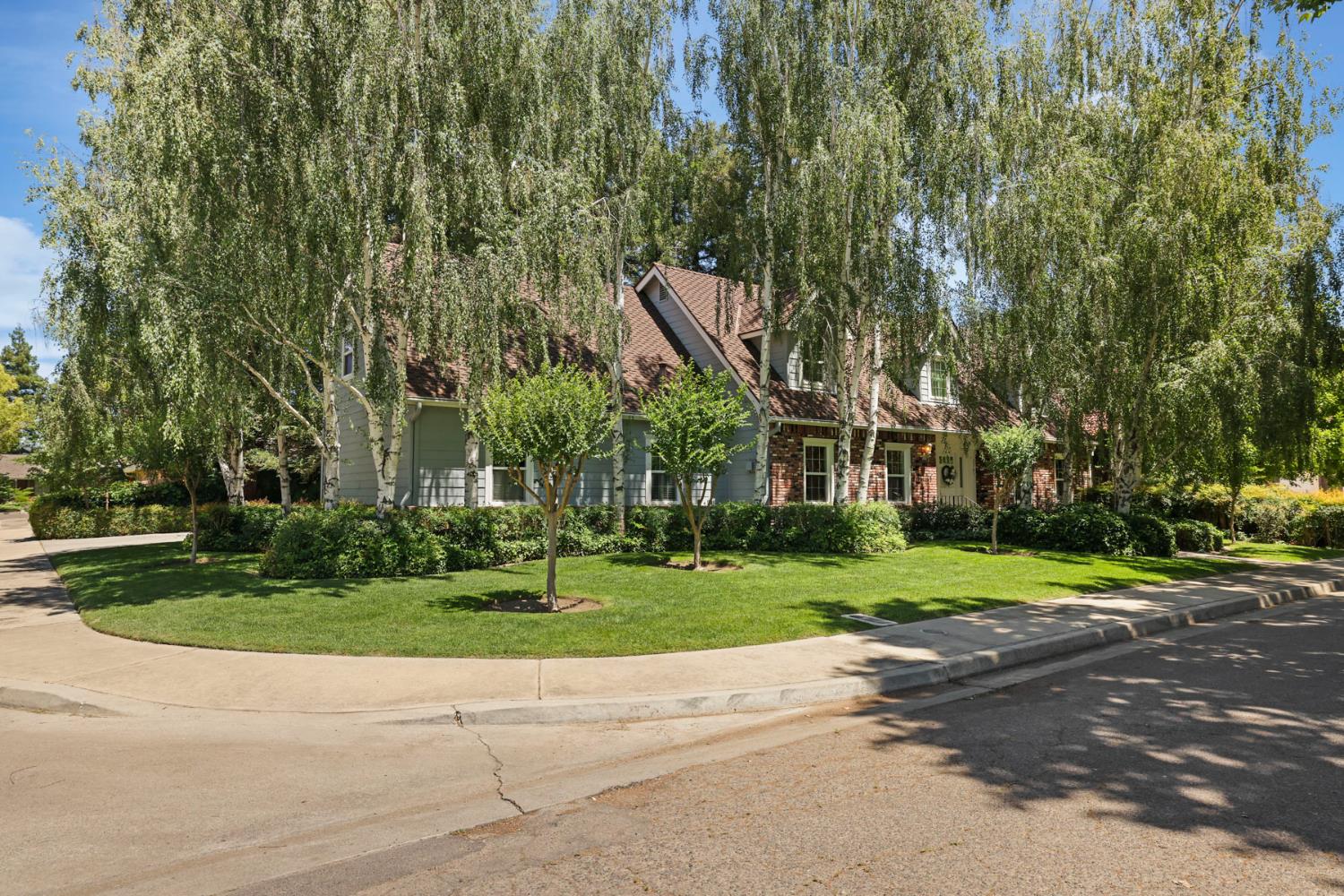 2505 Raleigh Court Turlock, CA 95382 - Photo 4 of 52