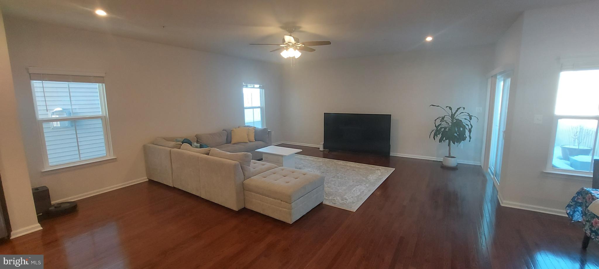 21848 Woodcock Way Clarksburg, MD 20871 - Photo 3 of 35