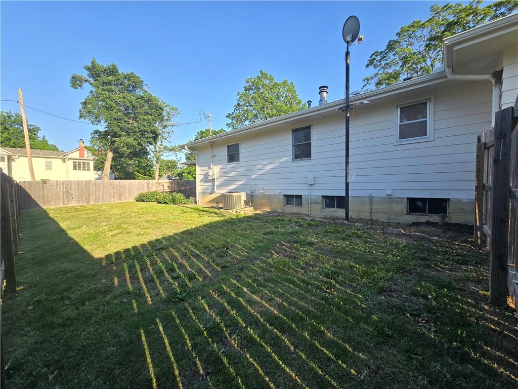 223 West 9th Street Fort Scott, KS 66701 - Photo 5 of 65