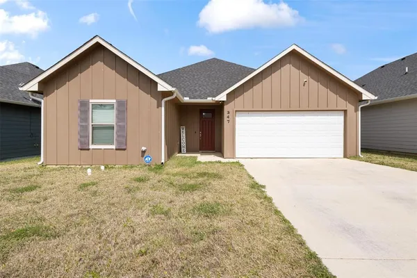 $249,000 | 347 Preston Road, Mabank, TX 75147