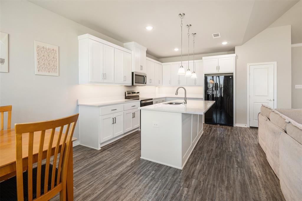 347 Preston Road Mabank, TX 75147 - Photo 11 of 31