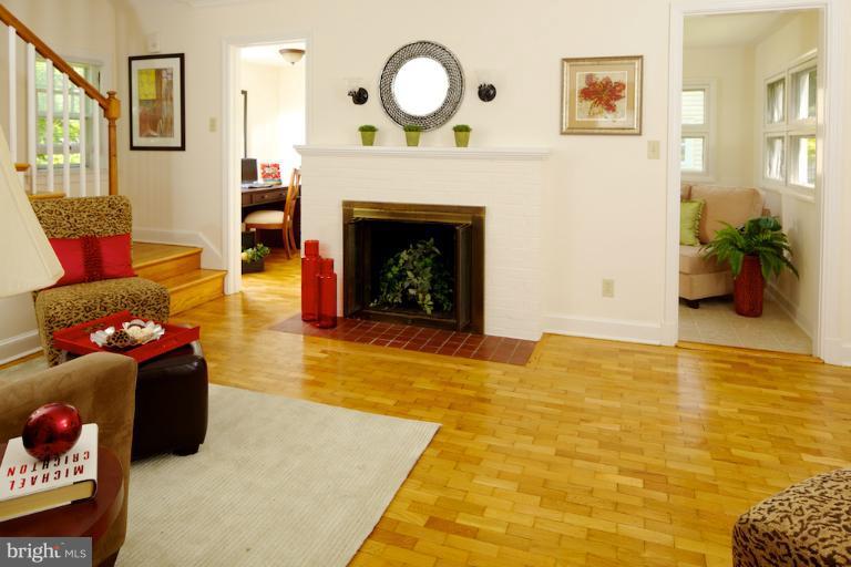406 Baltimore Road Rockville, MD 20850 - Photo 12 of 19 Interior (General)