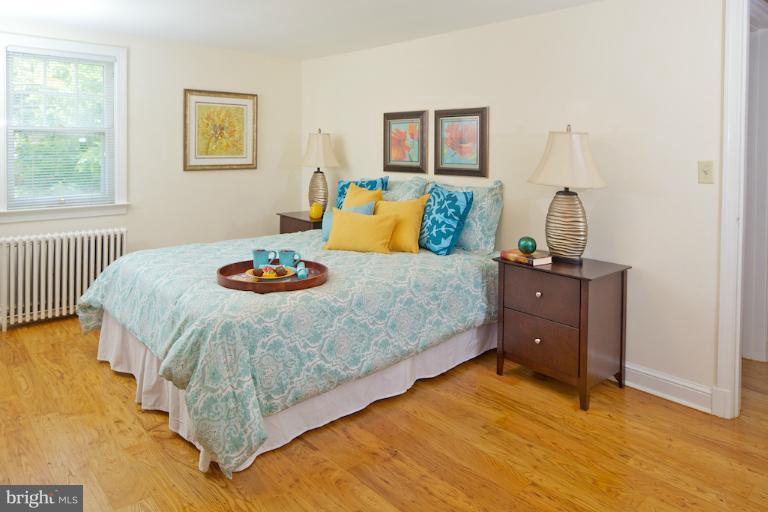 406 Baltimore Road Rockville, MD 20850 - Photo 14 of 19 Bedroom (Master)