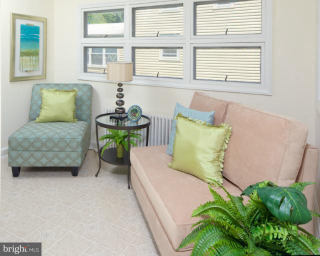 406 Baltimore Road Rockville, MD 20850 - Photo 5 of 19 Interior (General)